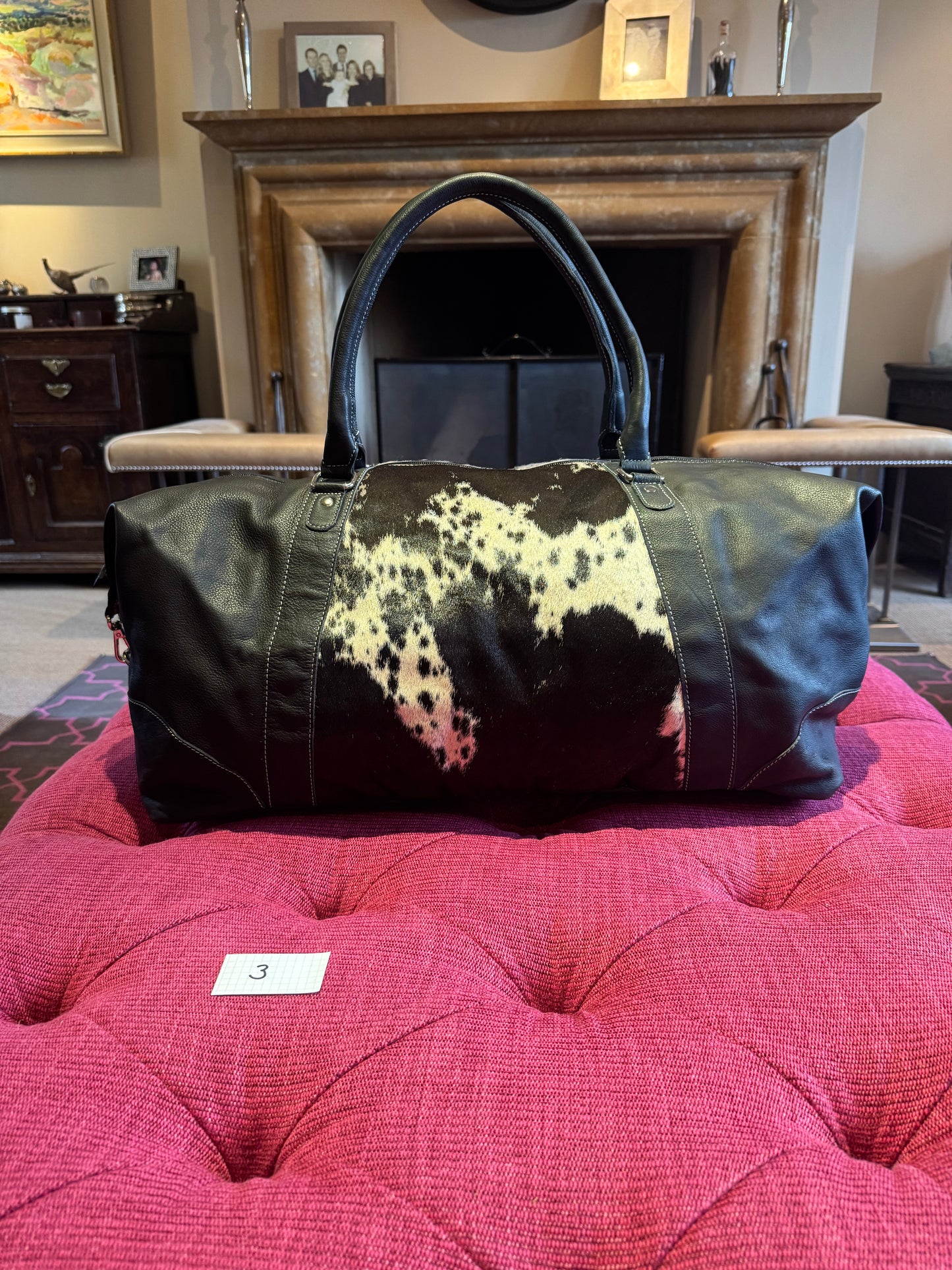 Gaucho Getaway Bag - Cowhide Weekend / Travel Bag – Black & White